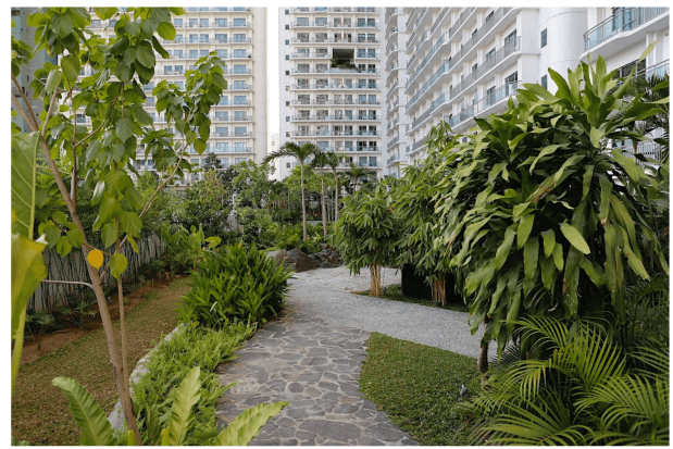 Lap Pool Acqua Residences for Sale 1 Bedroom Studio Makati Carla Calleja Broker Rockwell Century Rent Amenities Garden Jogging path park