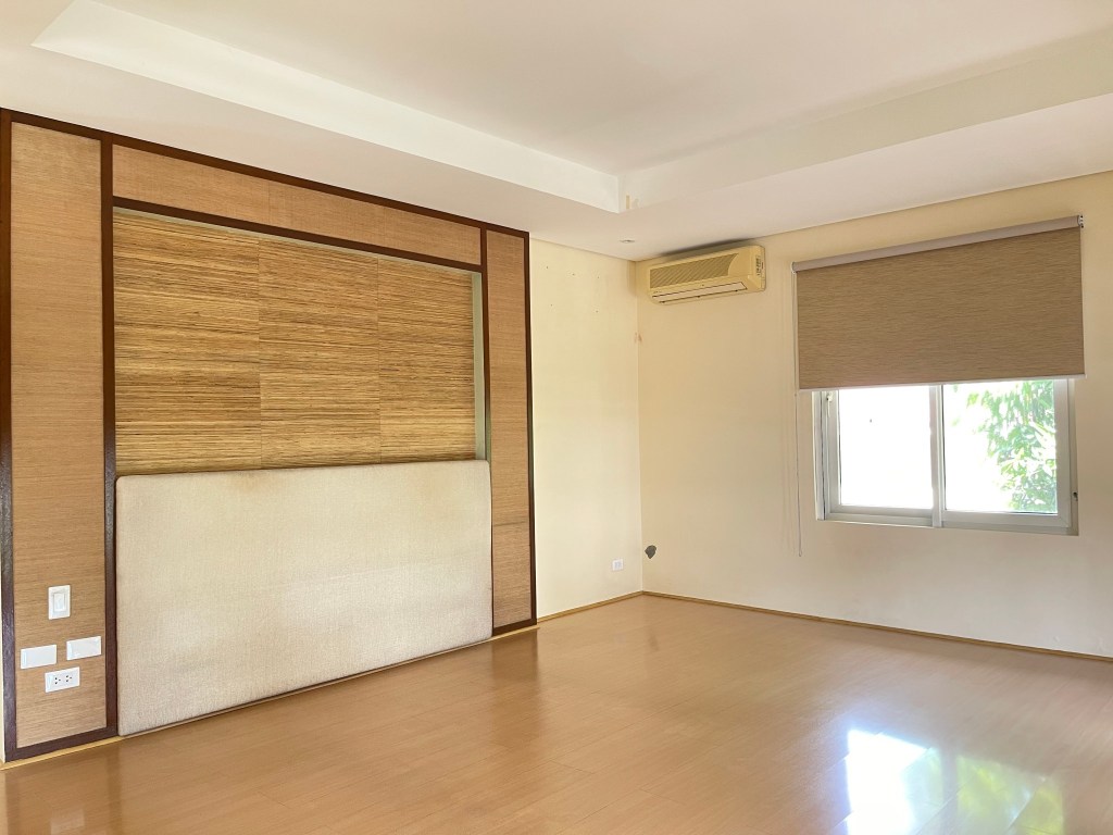 House for sale in Magallanes Village, Makati – photo 20